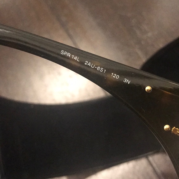 Sunglasses - Picture 4 of 7